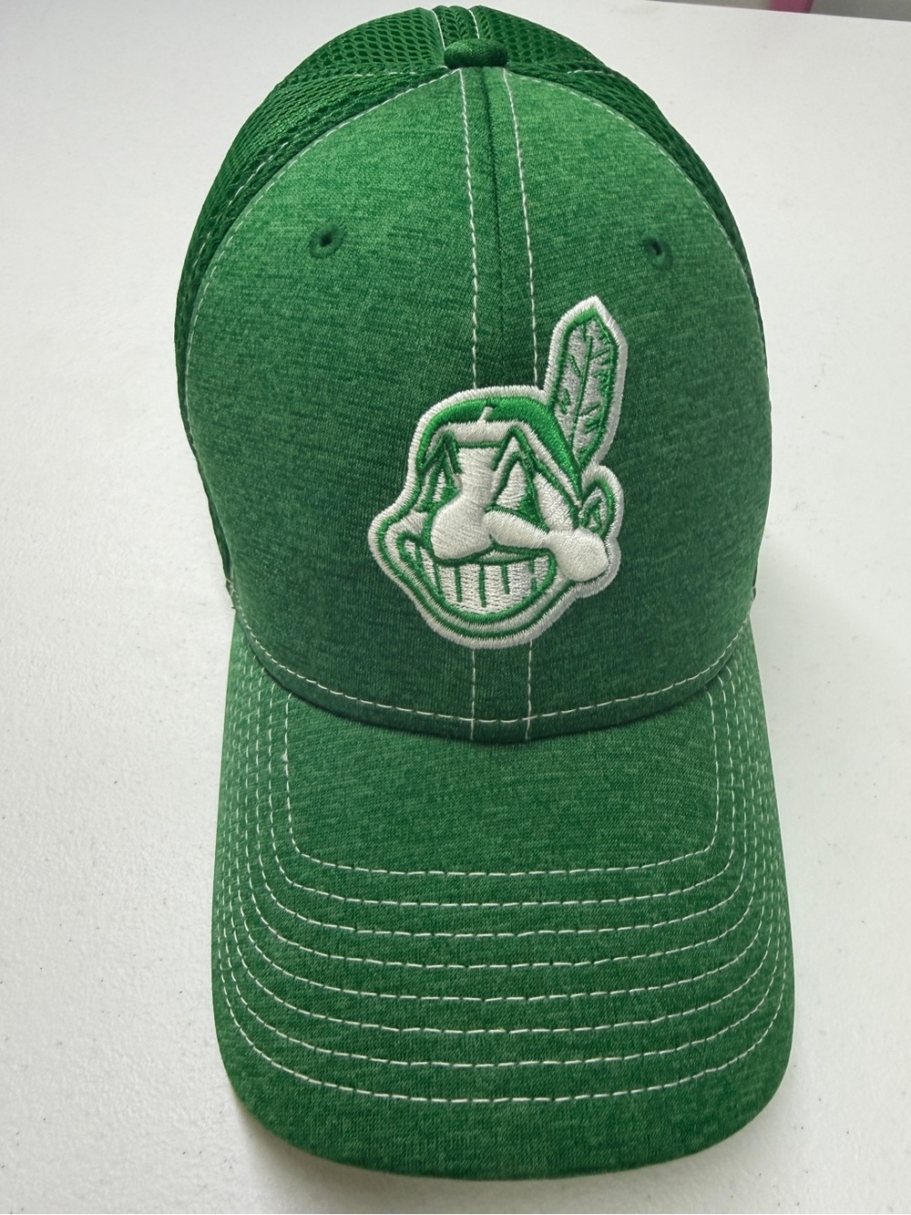 Cleveland Indians New Era 39THIRTY M/L Green Chief Wahoo Mesh Baseball Hat